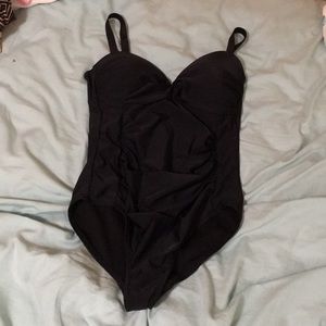 i am selling a one piece bathing suit
